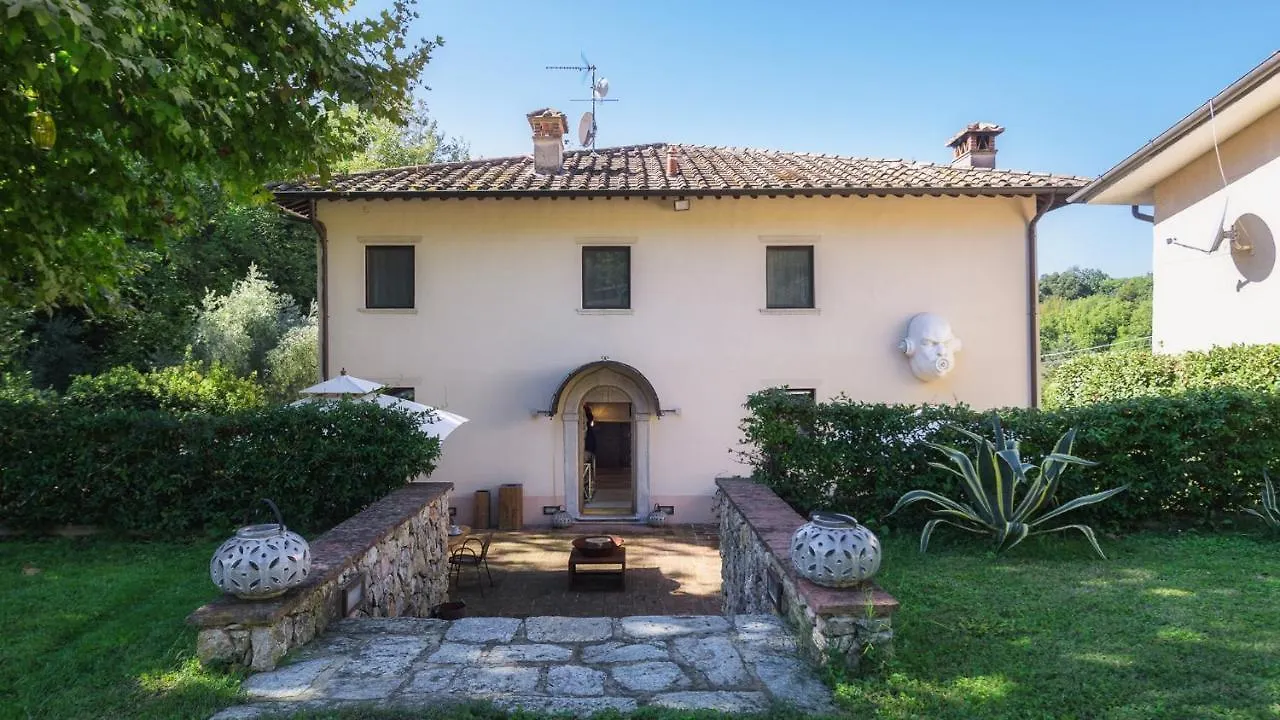 La Dama Del Bosco 8&3, Emma Villas Capriglia