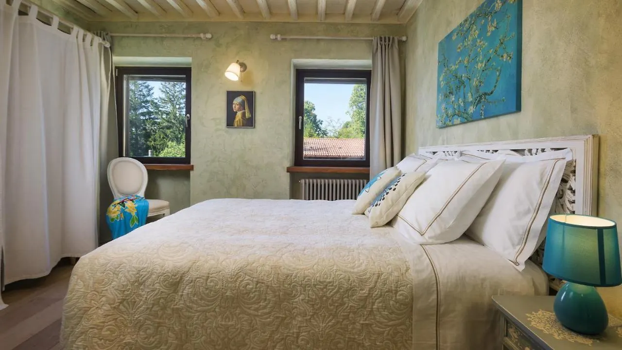 La Dama Del Bosco 8&3, Emma Villas Capriglia  Italy