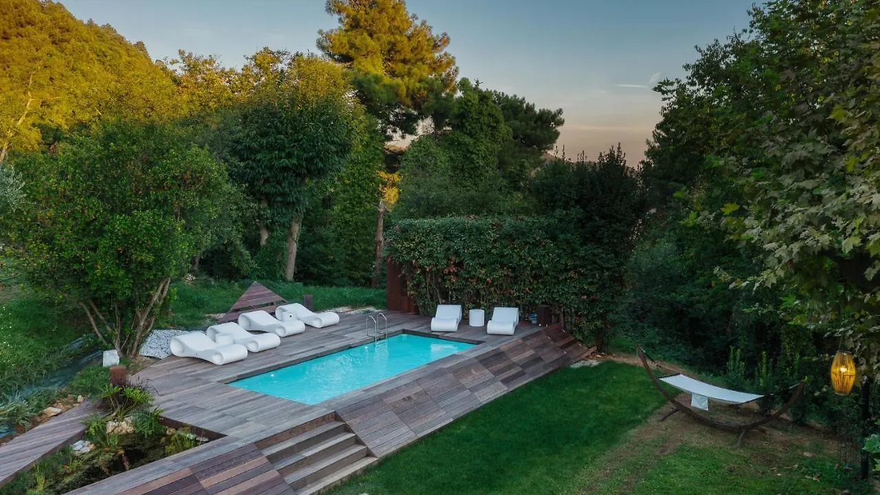 La Dama Del Bosco 8&3, Emma Villas Capriglia  Italy
